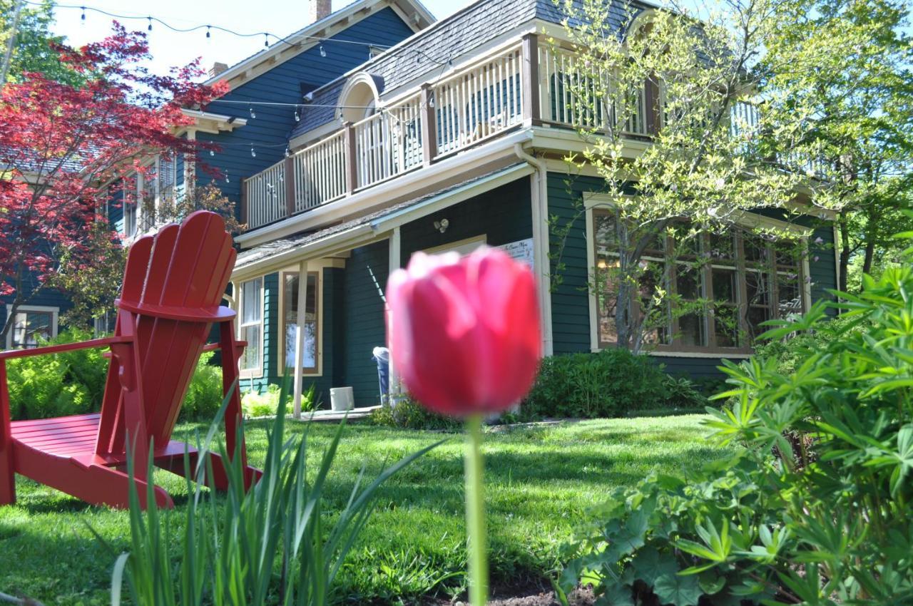 Holman's Heritage Suites Summerside Exteriör bild