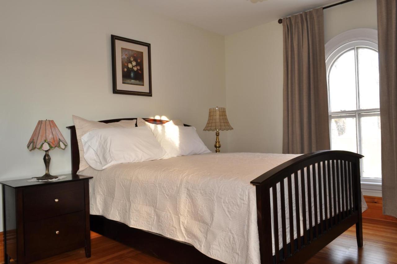 Holman's Heritage Suites Summerside Exteriör bild
