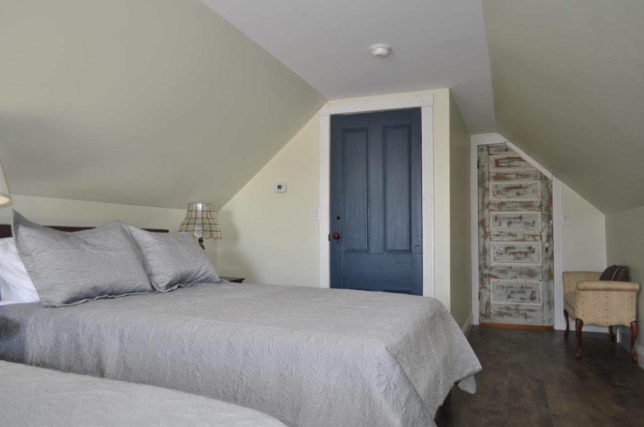 Holman's Heritage Suites Summerside Exteriör bild