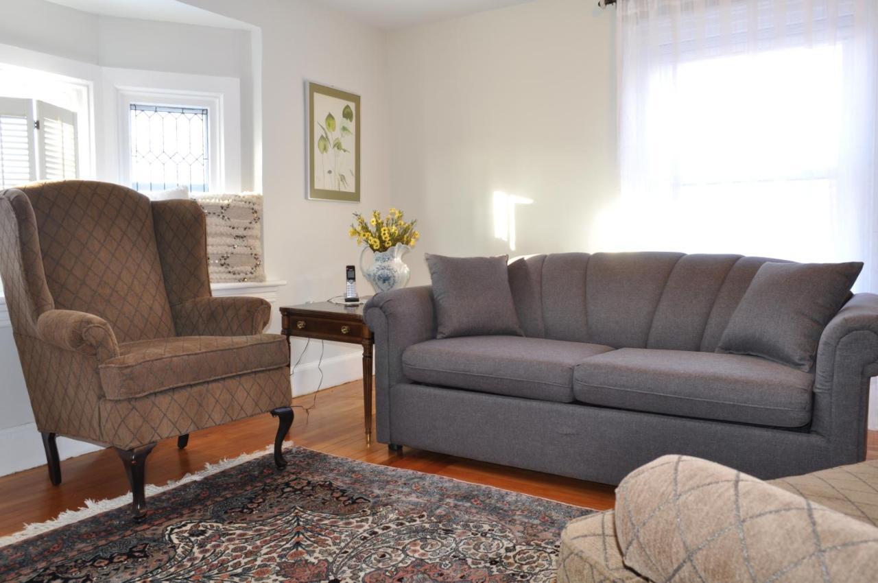 Holman's Heritage Suites Summerside Exteriör bild
