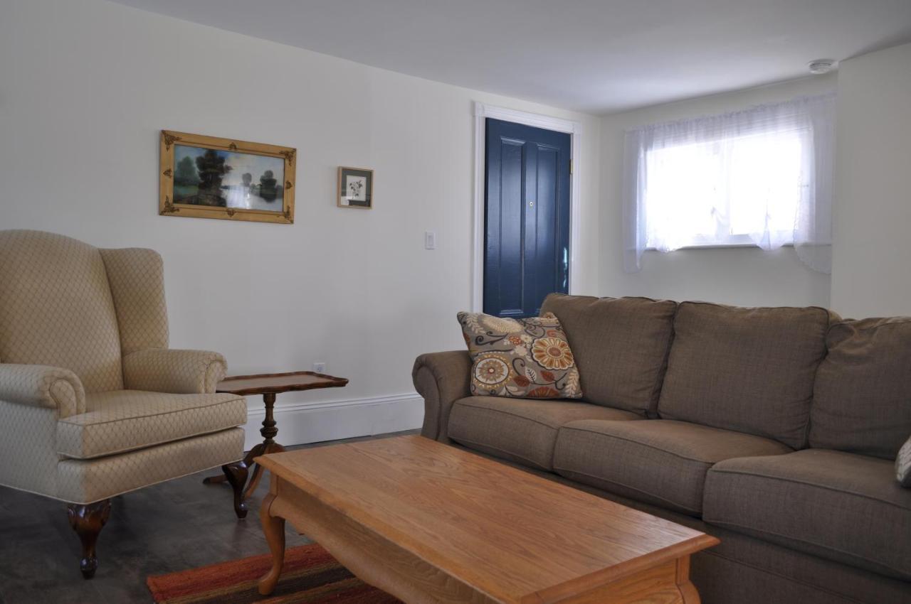 Holman's Heritage Suites Summerside Exteriör bild